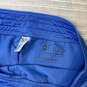 Womens Figs Ceil Blue. Livingston scrub pant. Size Small